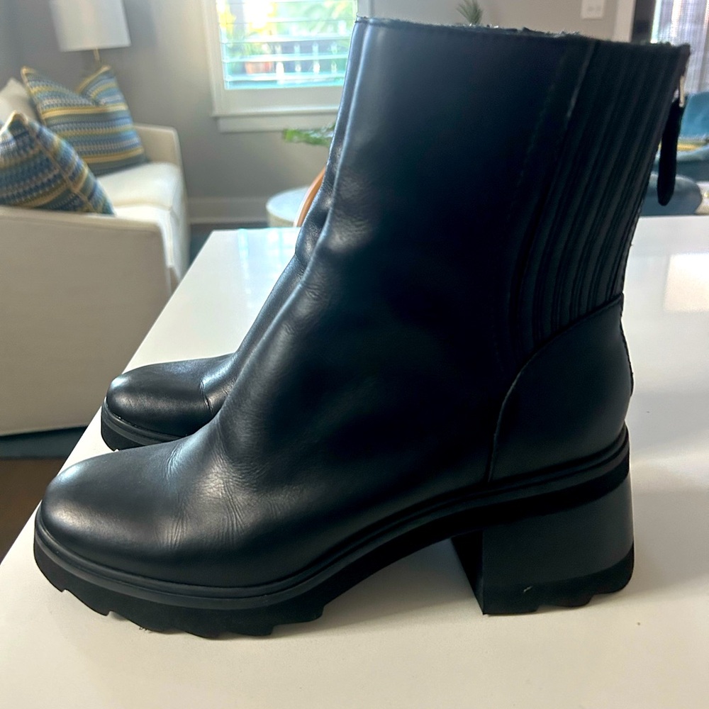Dolce Vita Women’s Martey H2O Boots, Black, Size 9